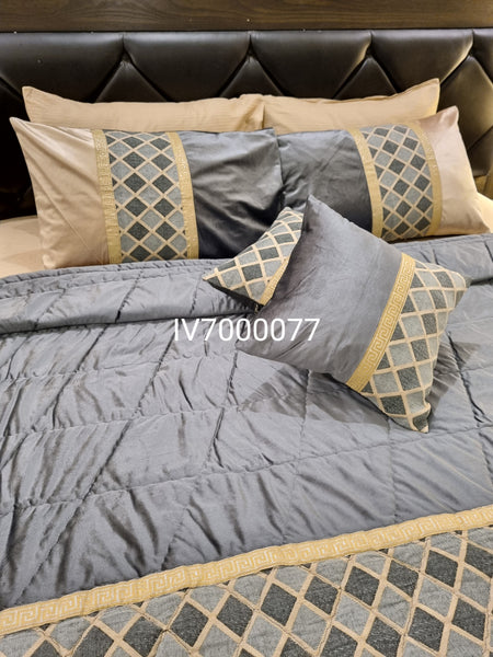 IV7000077 Luxury Bridal Comforter Set - Light filling