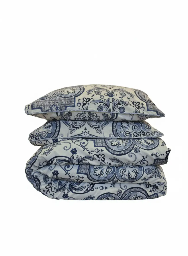 IV719 Winter Comforter Set