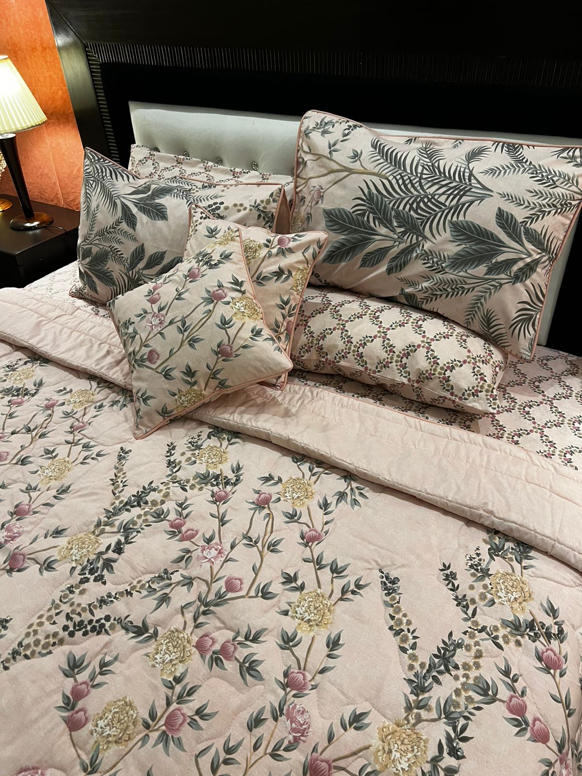 IV683 Cotton Comforter Set - Light Filling