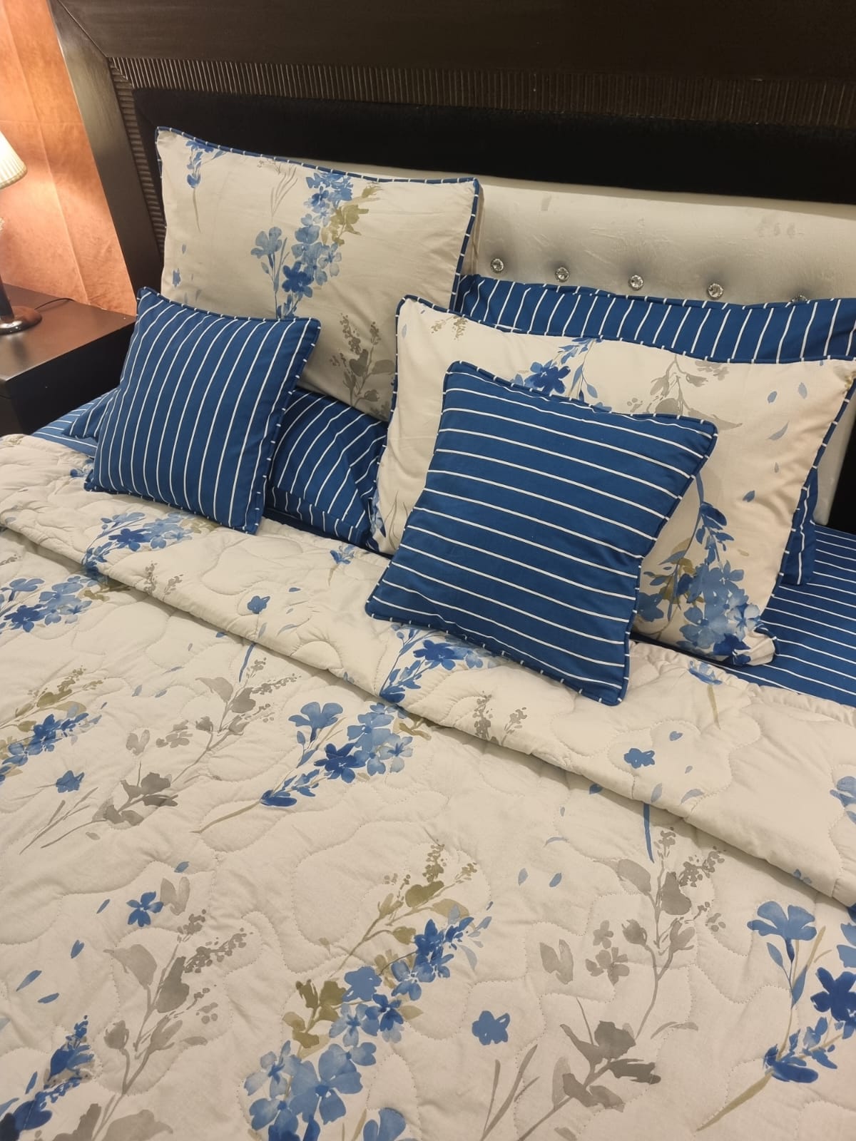 IV684 Cotton Comforter Set - Light Filling