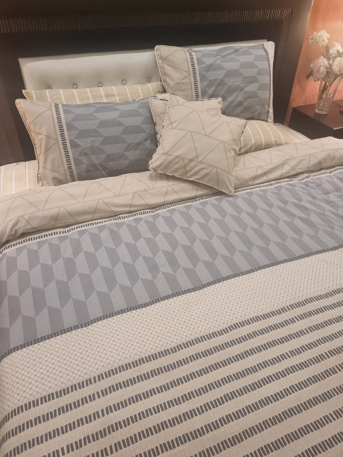 IV693 Winter Comforter Set