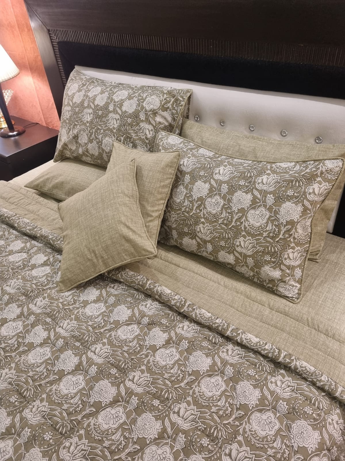 IV688 Cotton Comforter Set - Light Filling