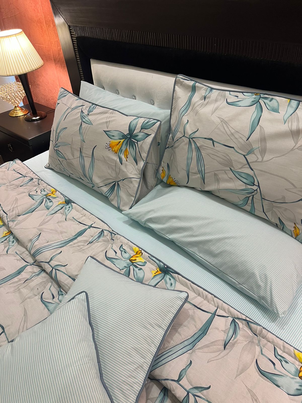 IV632 Cotton Comforter Set - Light Filling