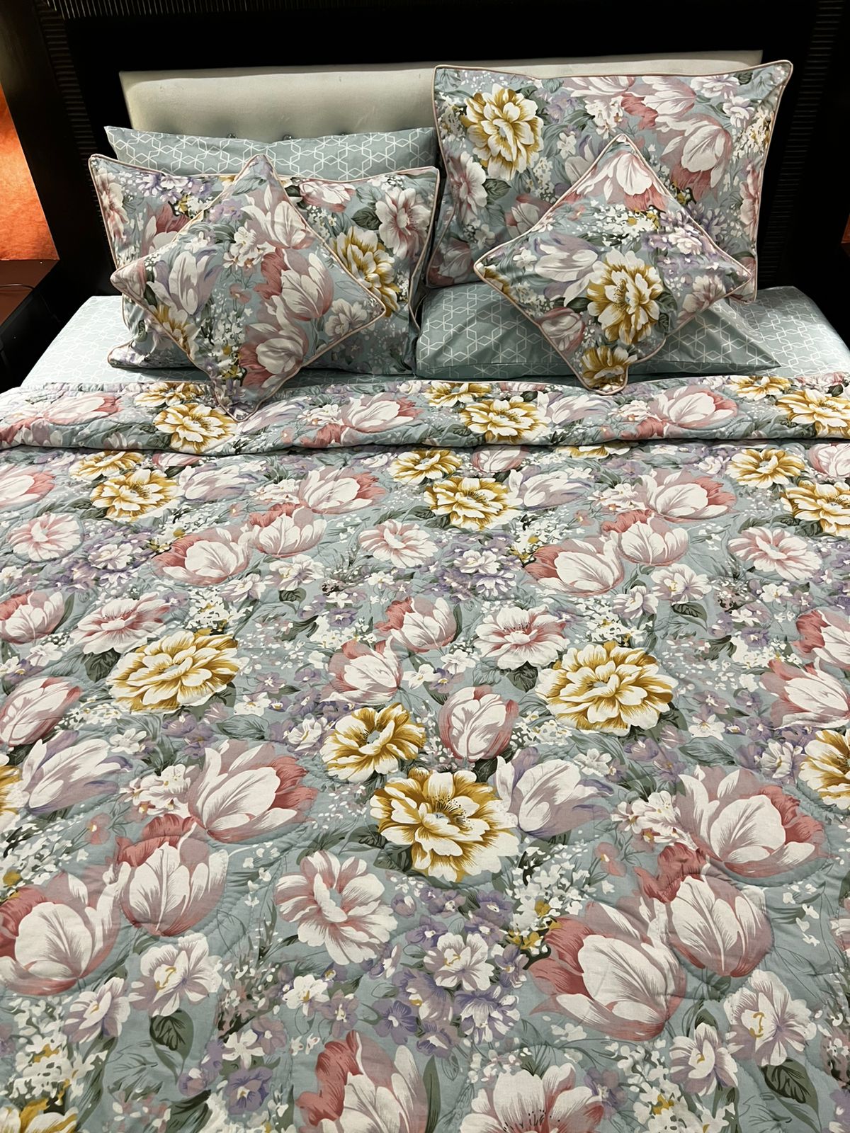 IV680 Cotton Comforter Set - Light Filling