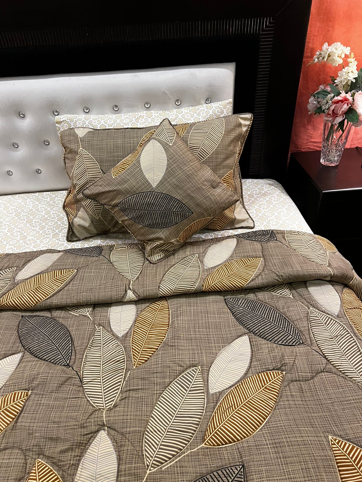 IV676 Cotton Comforter Set - Light Filling