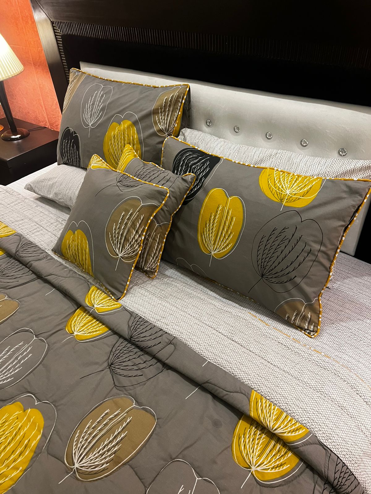 IV651 Cotton Comforter Set - Light Filling