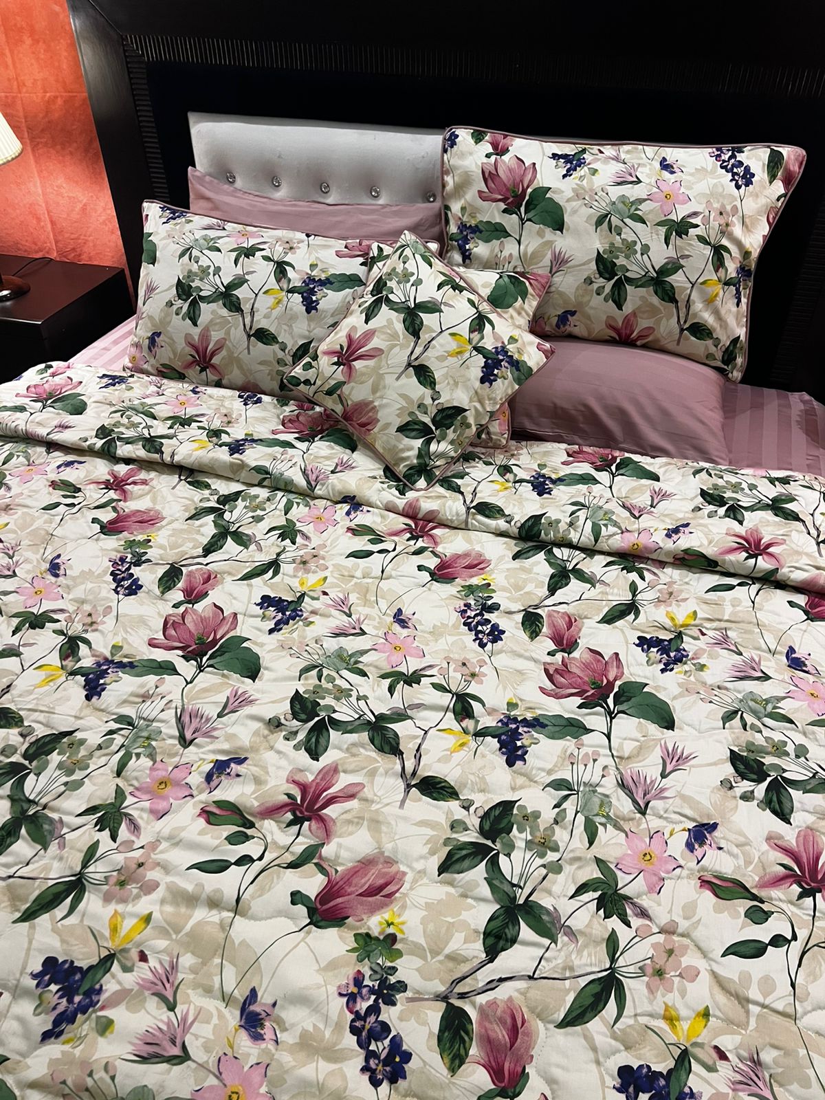 IV645 Luxury Cotton Satin Comforter Set - Light Filling