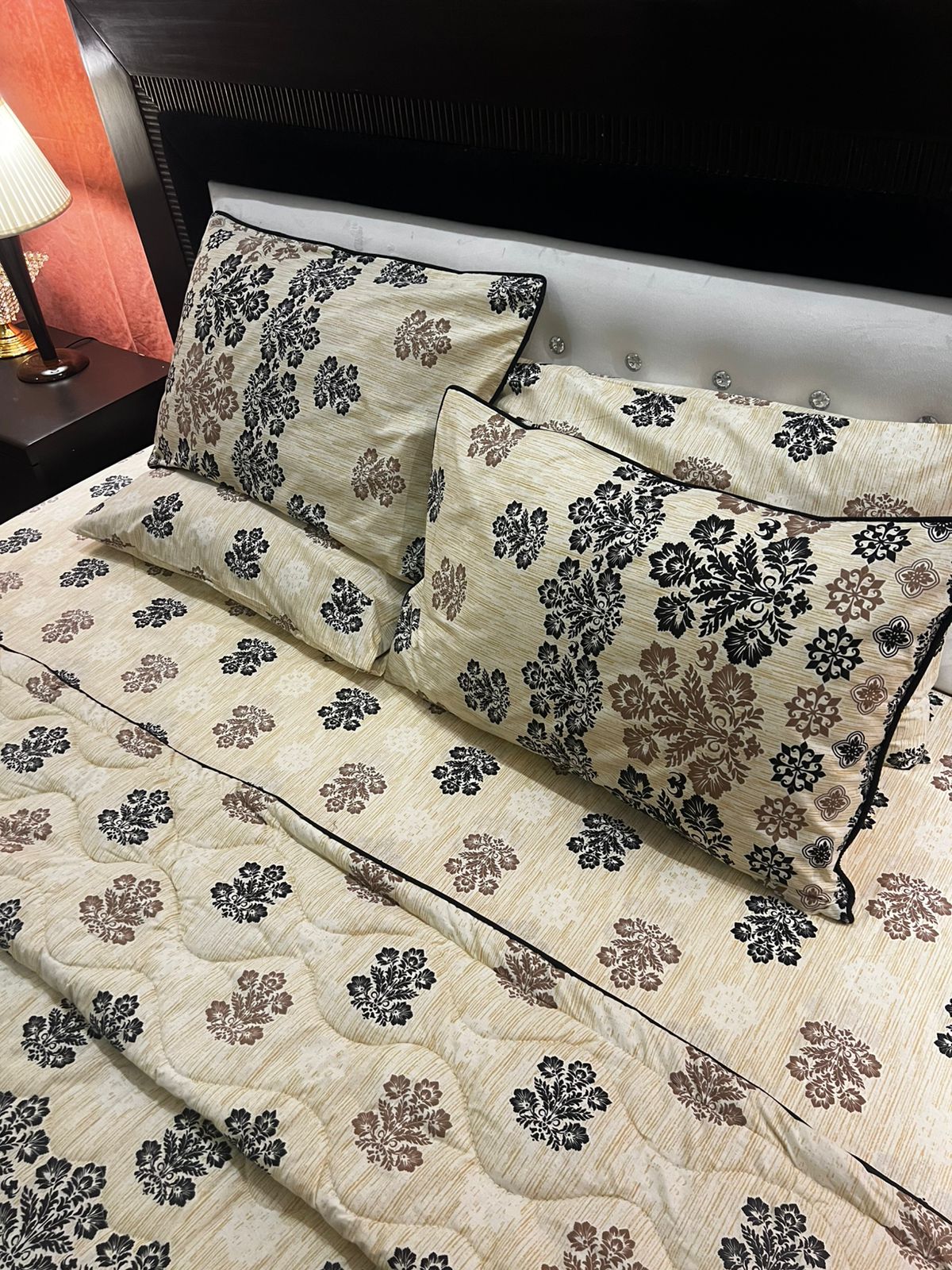 IV647 Cotton Comforter Set - Light Filling