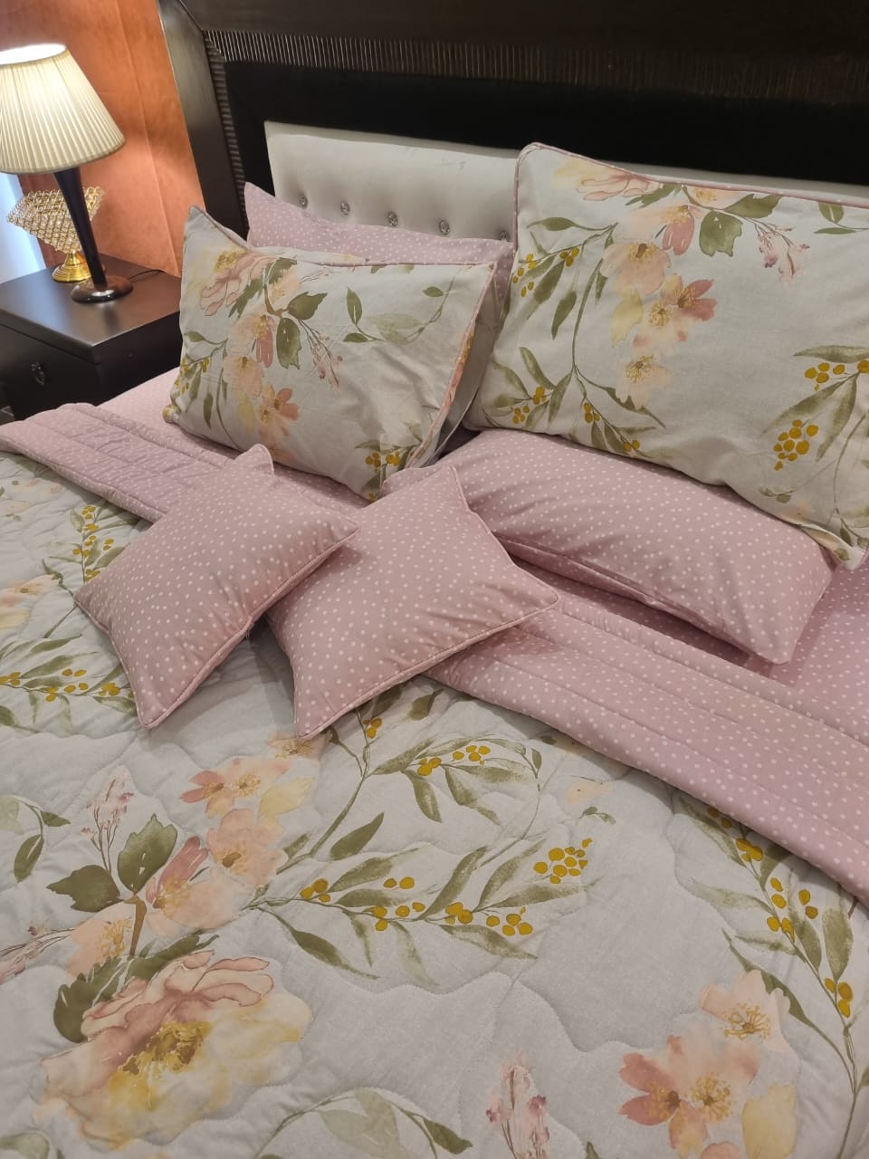 IV687 Cotton Comforter Set - Light Filling