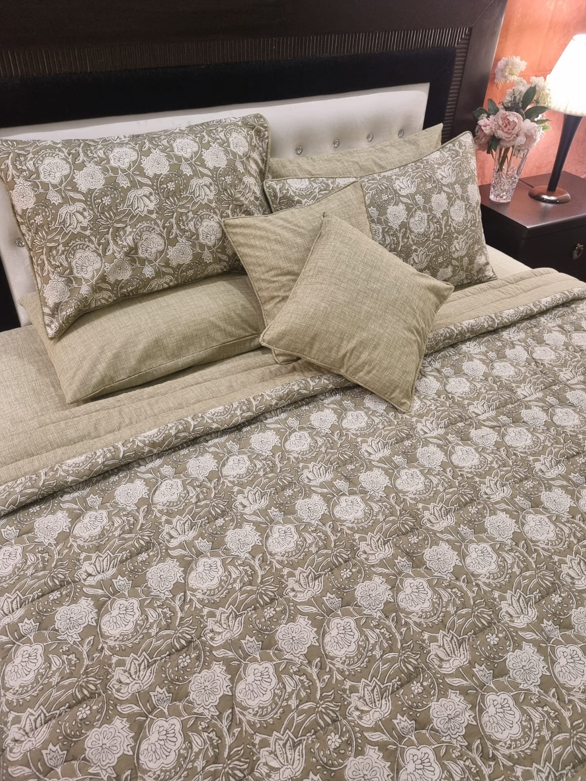 IV688 Cotton Comforter Set - Light Filling