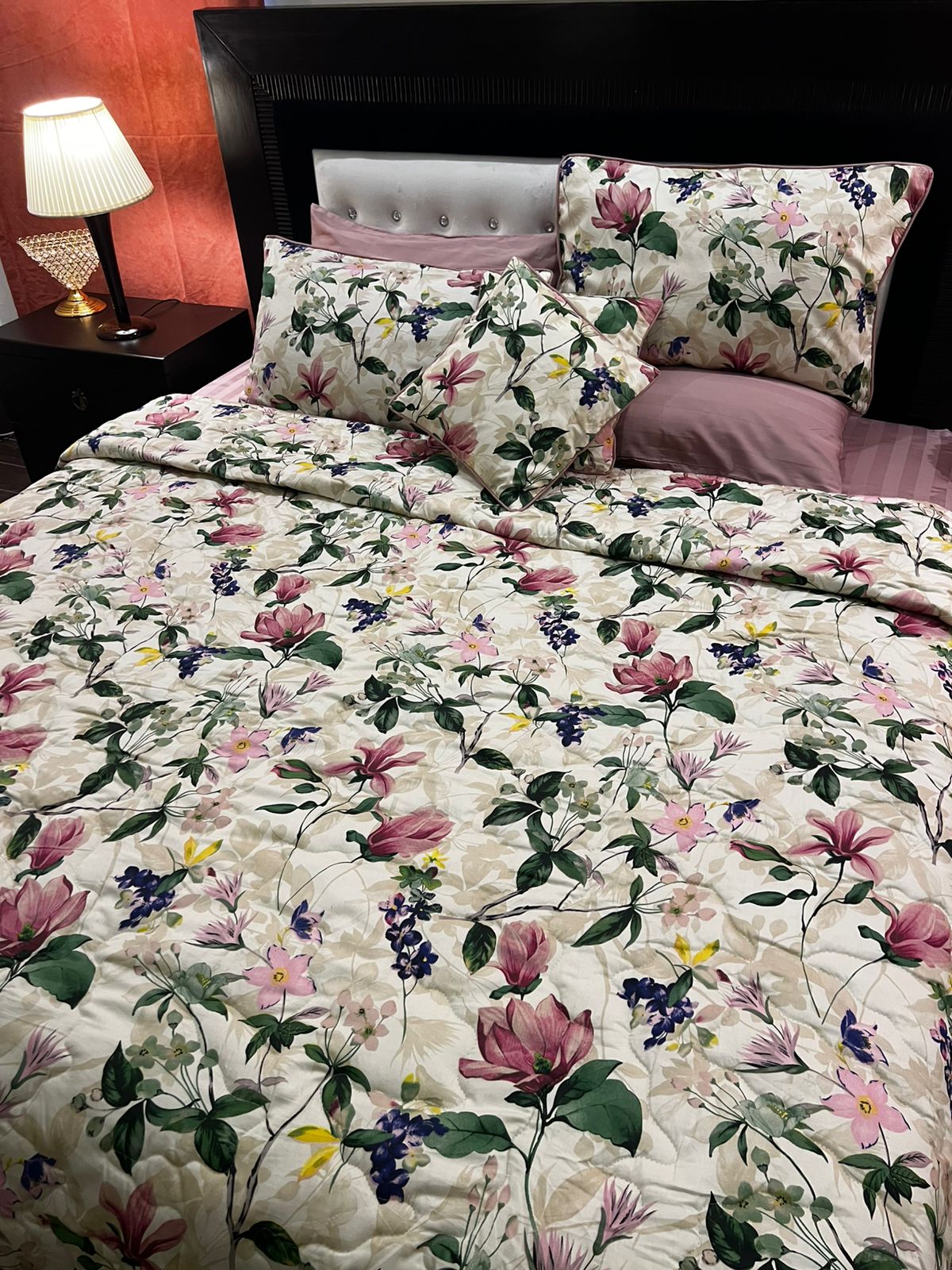 IV645 Luxury Cotton Satin Comforter Set - Light Filling