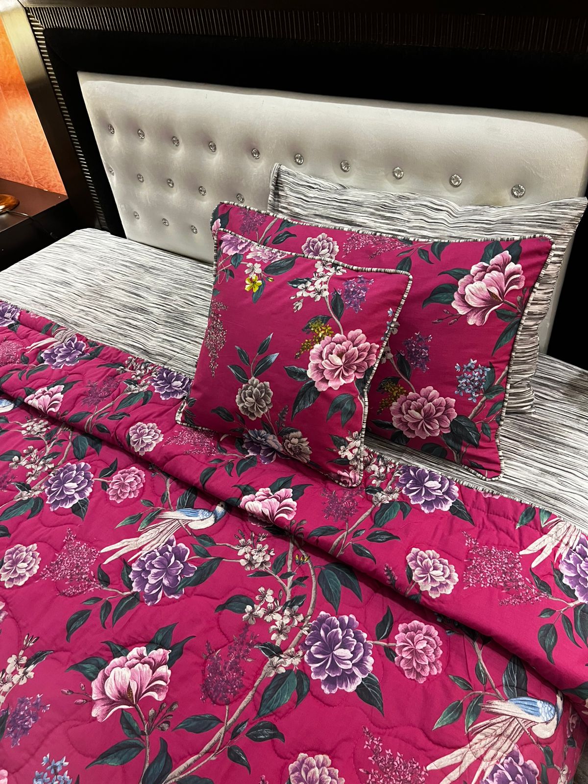 IV682 Cotton Comforter Set - Light Filling