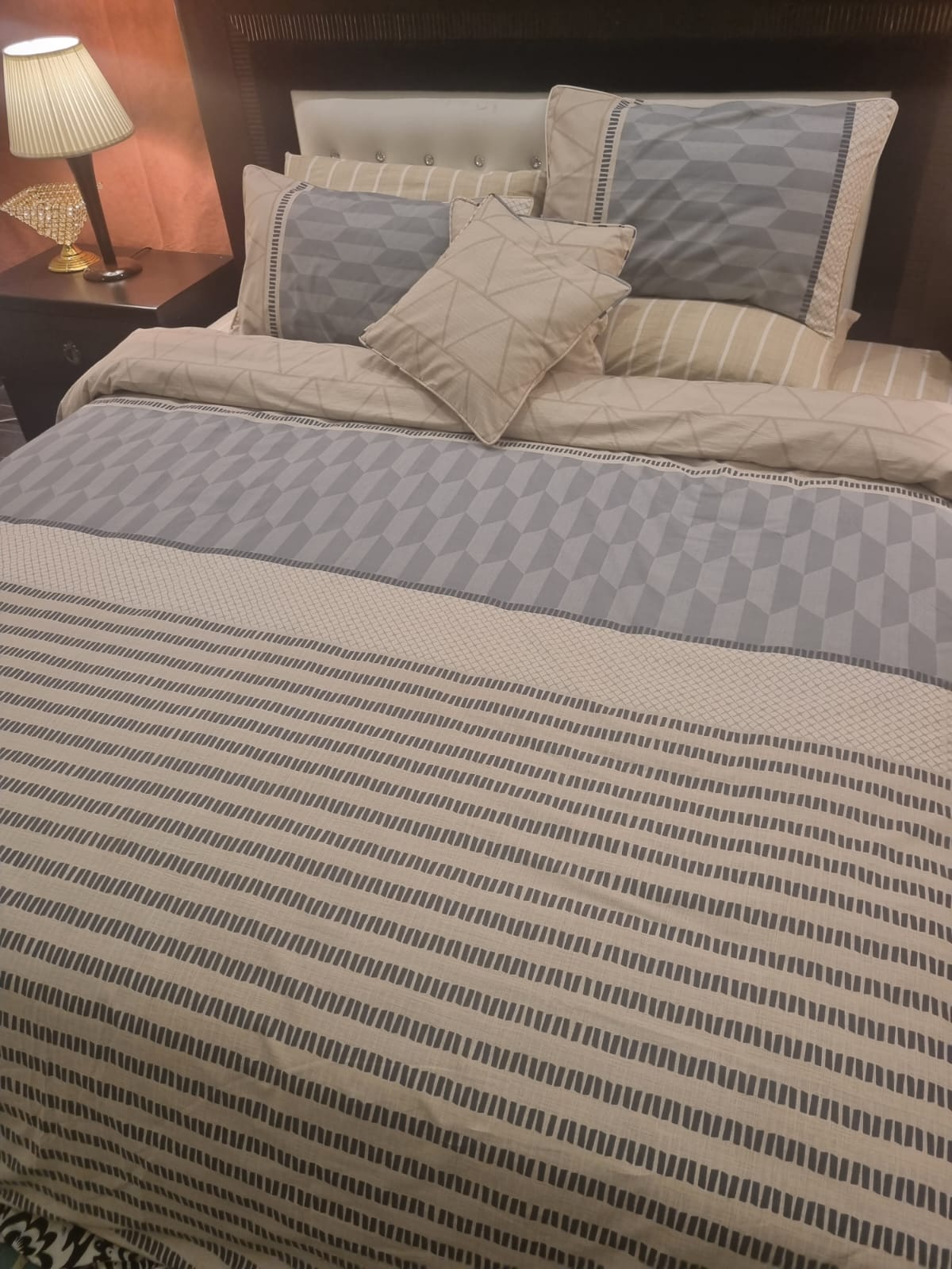 IV693 Winter Comforter Set