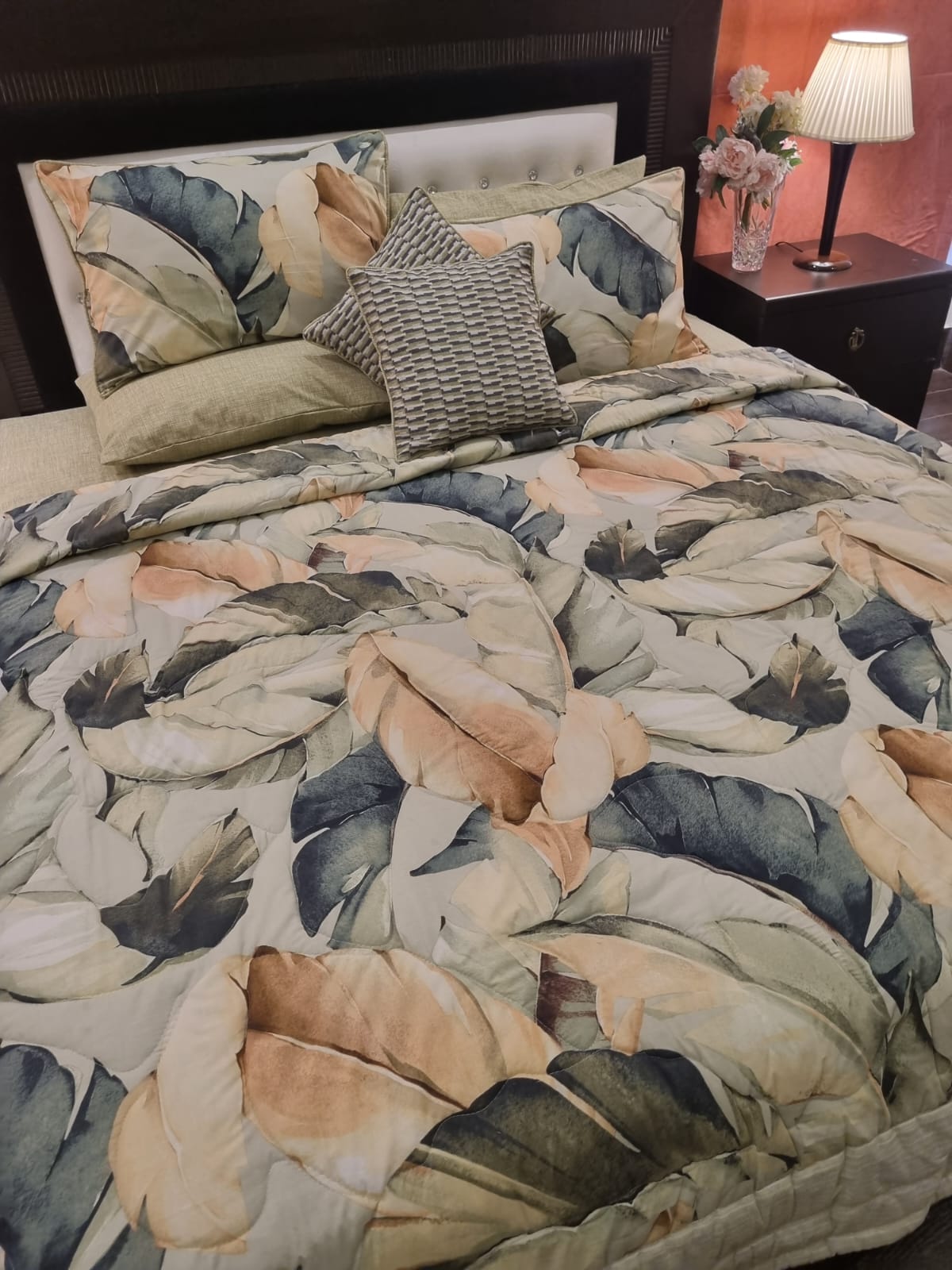 IV686 Cotton Comforter Set - Light Filling