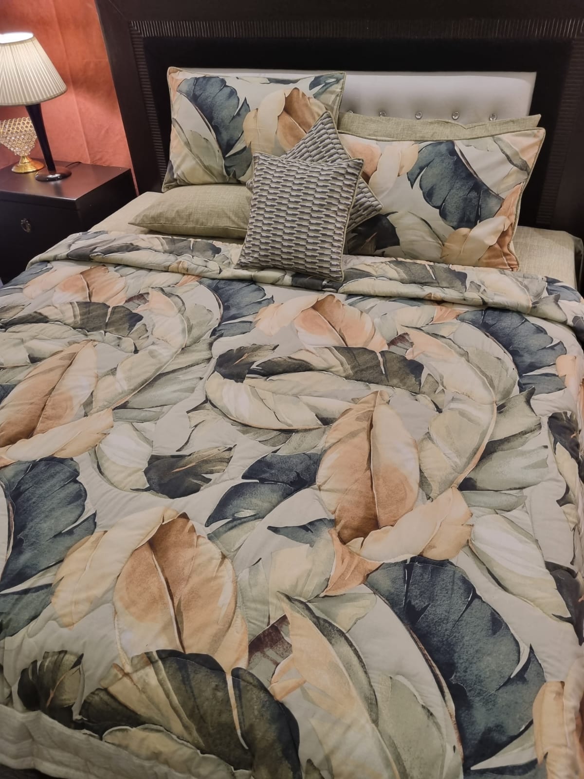 IV686 Cotton Comforter Set - Light Filling