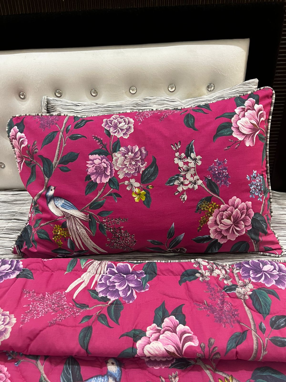 IV682 Cotton Comforter Set - Light Filling
