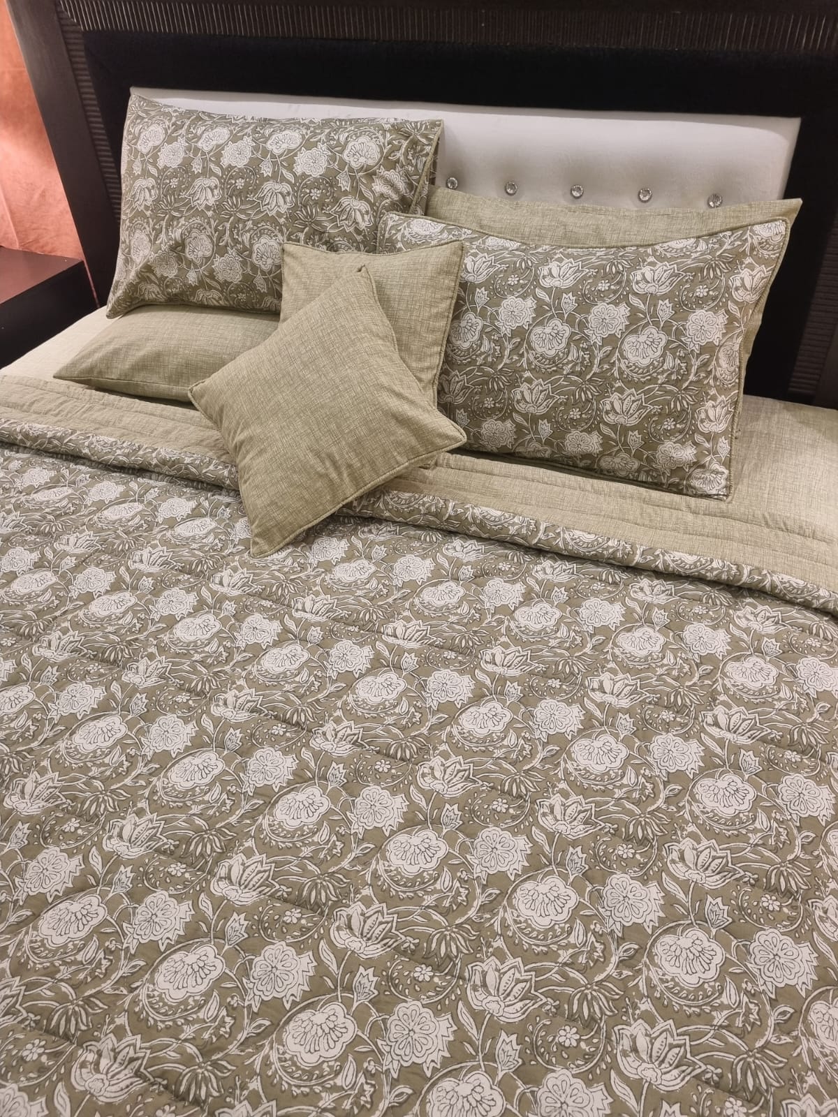 IV688 Cotton Comforter Set - Light Filling