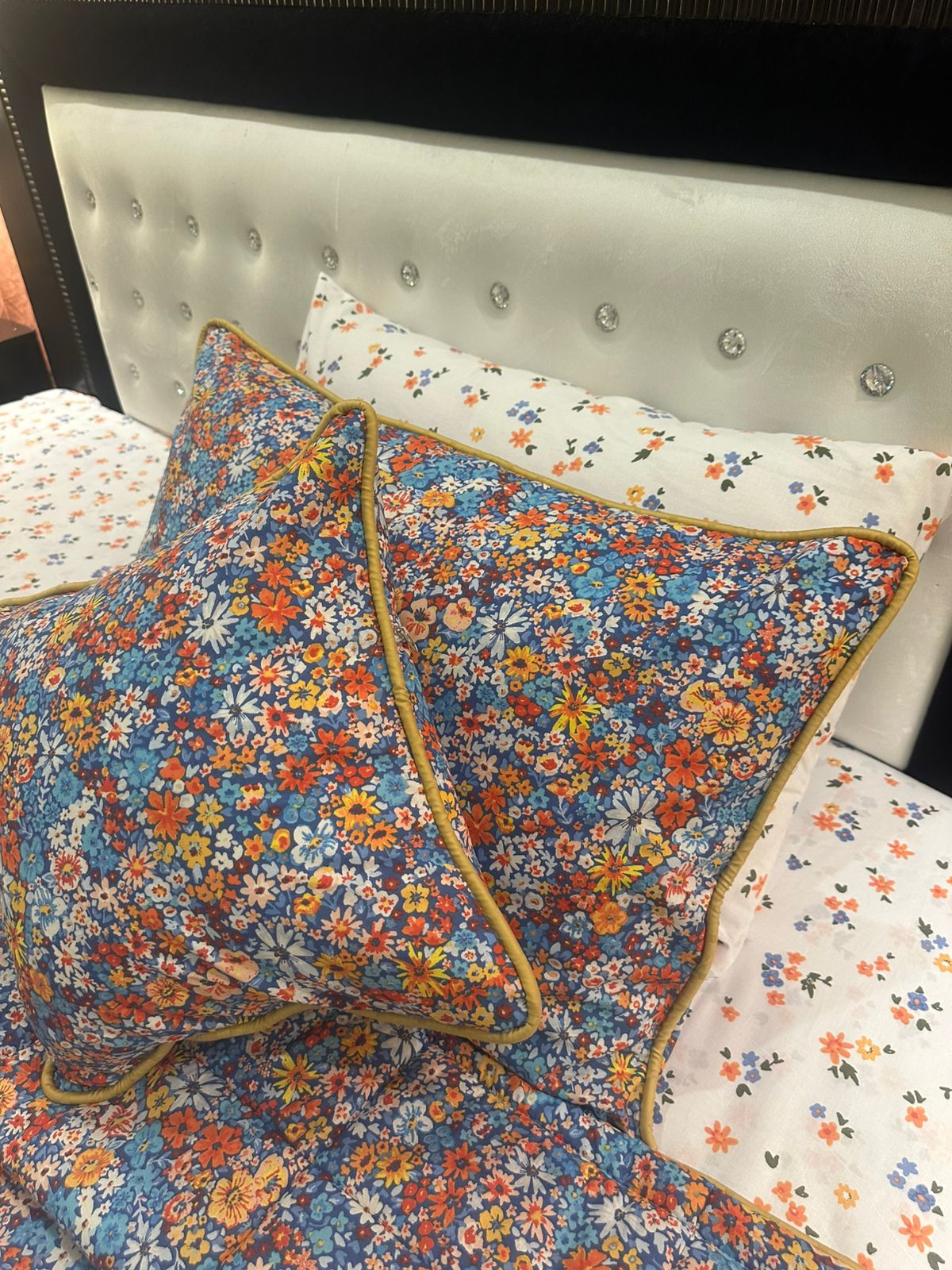 IV595 Cotton Comforter Set - Light Filling