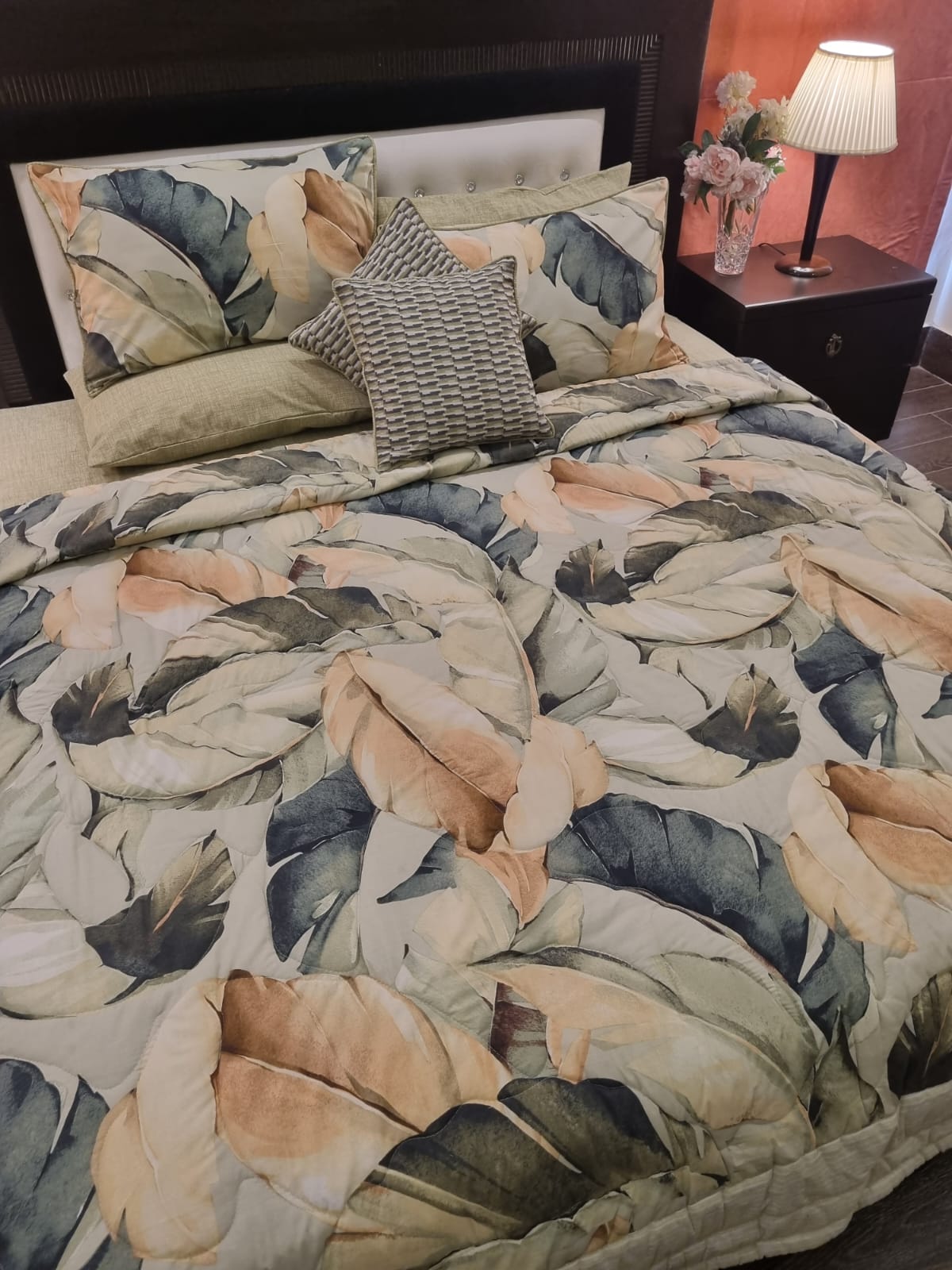 IV686 Cotton Comforter Set - Light Filling