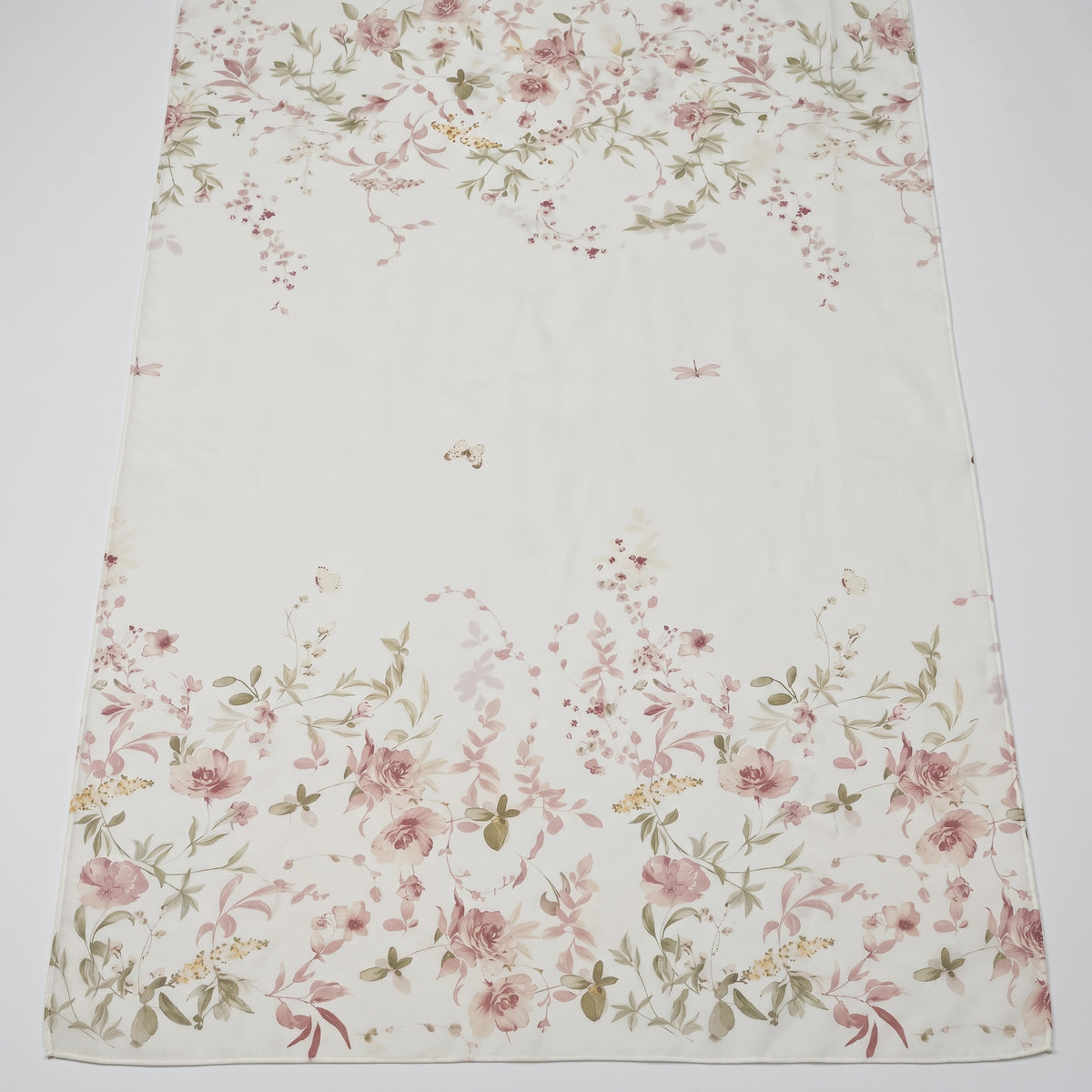 Roselle Botanical Comforter Set